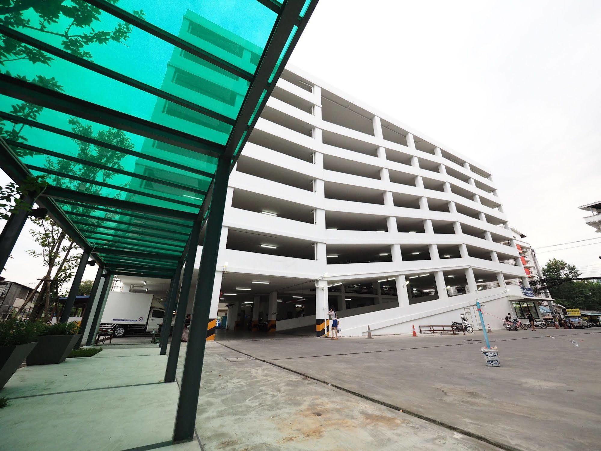 View Place Hotel & Residence Bangkok Exterior photo